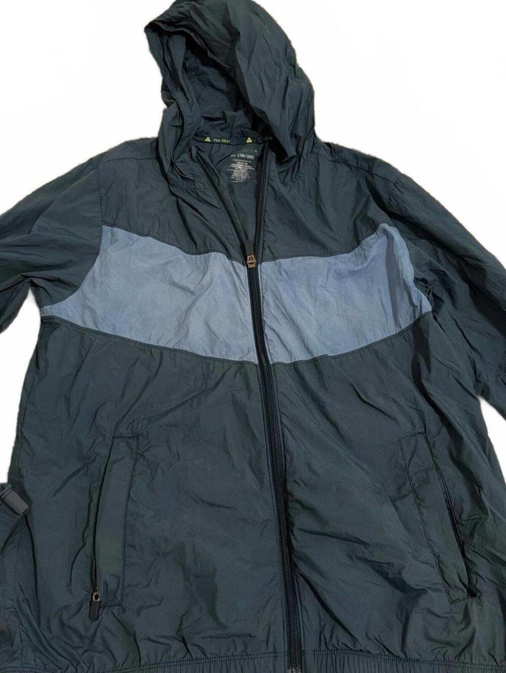 Tek Gear Boys Blue Hooded Windbreaker XL Lightweight Jacket